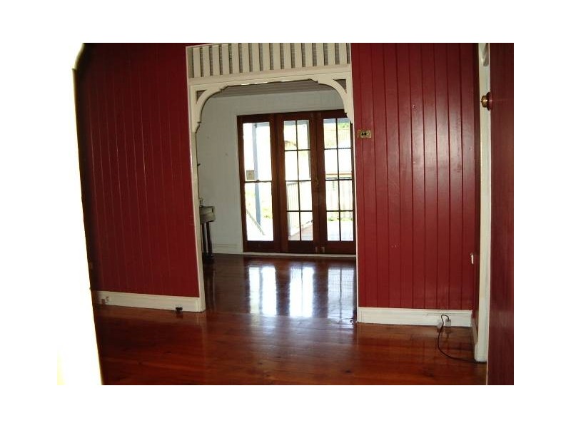 18 Mornington Street, Red Hill QLD 4059