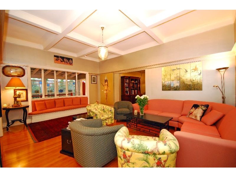 17 Golding Street, Toowong QLD 4066