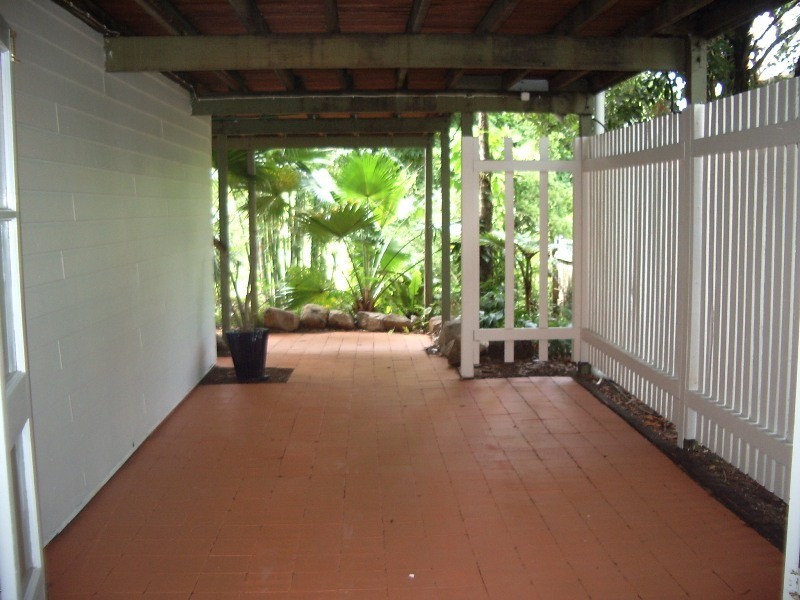 16/A Bathurst Street, Red Hill QLD 4059