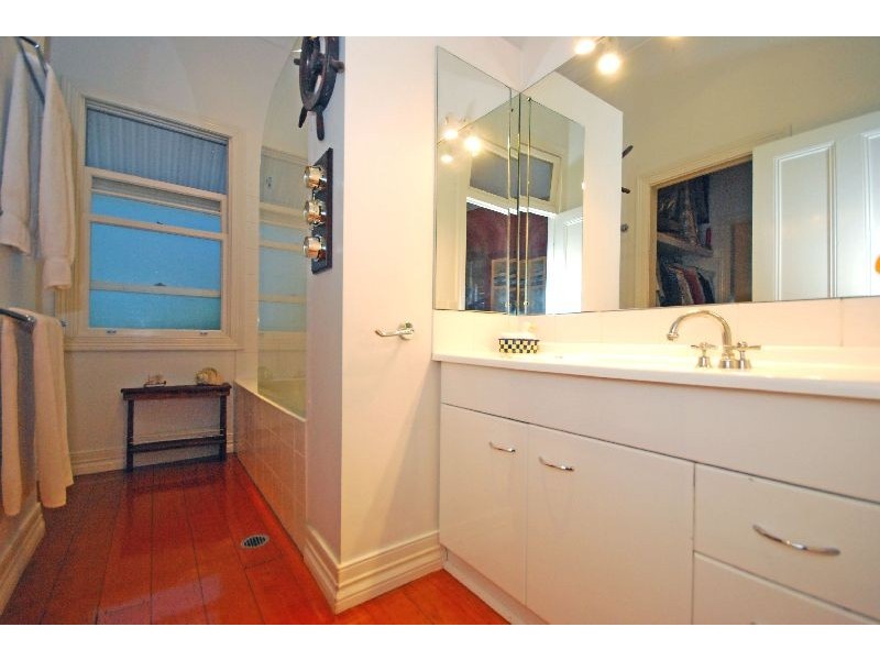 33 Musgrave Street, Toowong QLD 4066