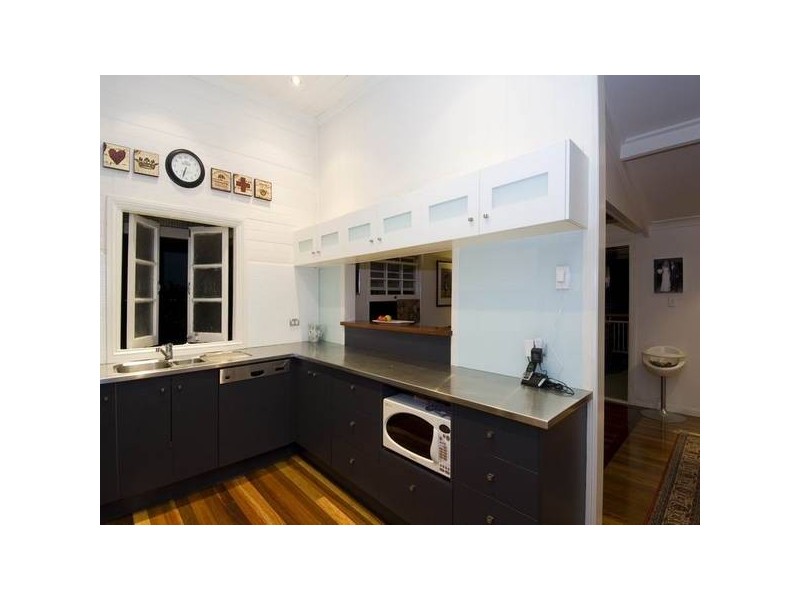 16 Rogers Street, Spring Hill QLD 4000