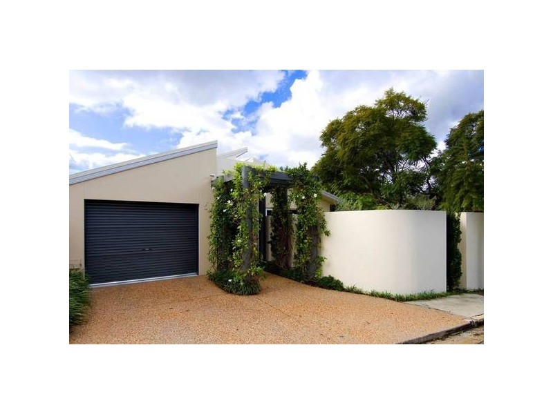 14 Walker Avenue, Newstead QLD 4006
