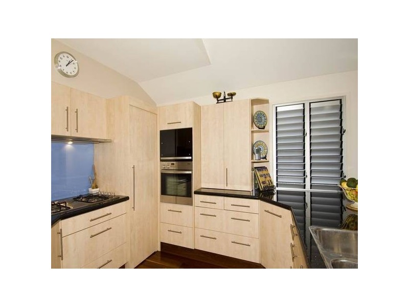 14 Walker Avenue, Newstead QLD 4006