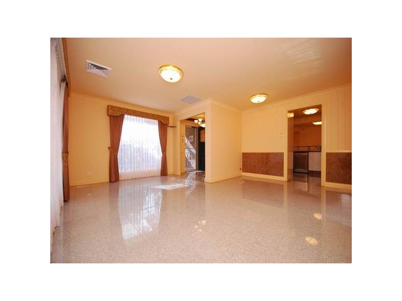 10 Victoria Avenue, Chelmer QLD 4068