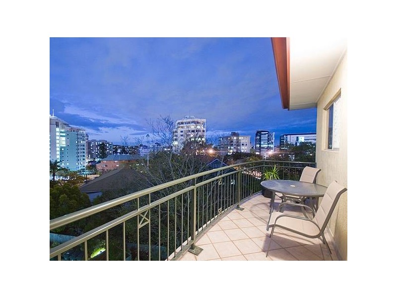 9/446 Main Street, Kangaroo Point QLD 4169