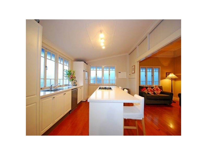 135 Stoneleigh Street, Lutwyche QLD 4030