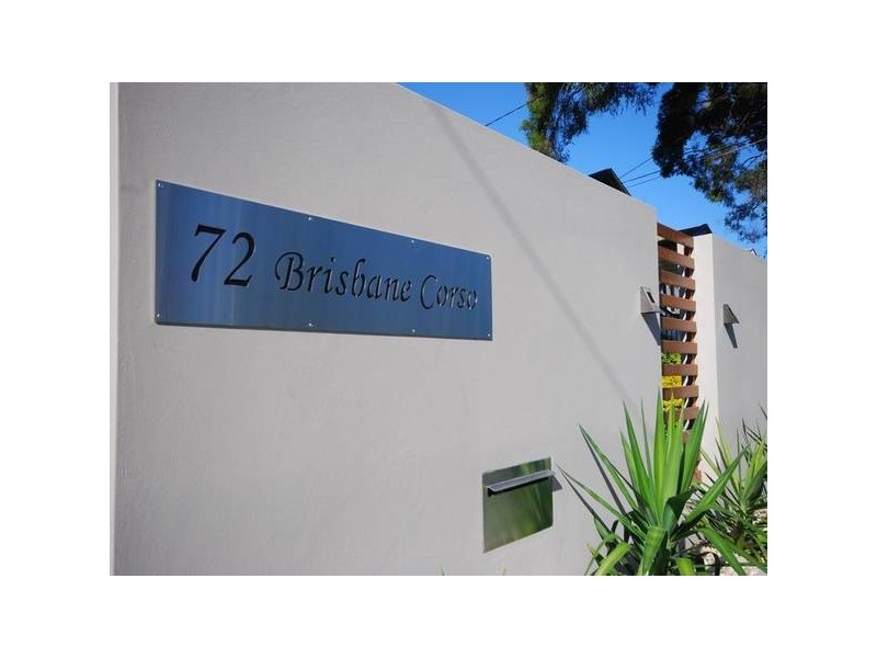 72 Brisbane Corso, Fairfield QLD 4103