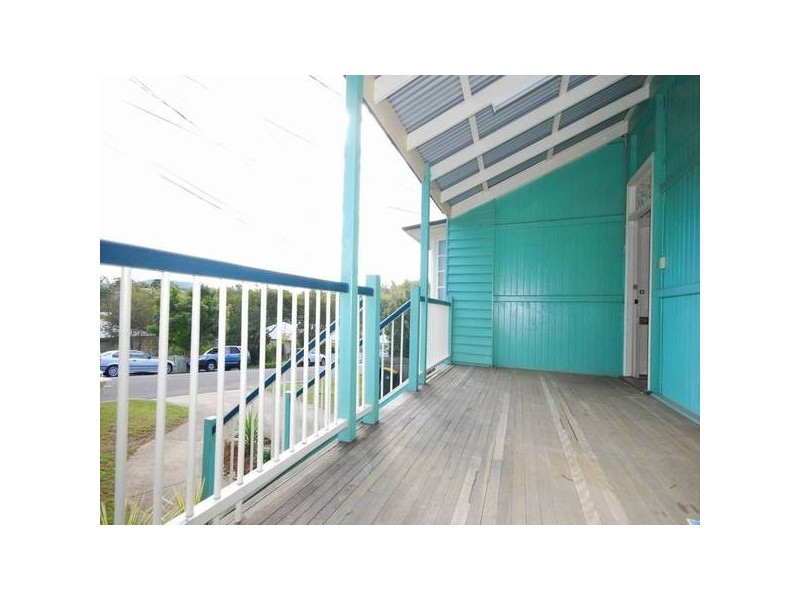 26 Dudley Street, Bardon QLD 4065