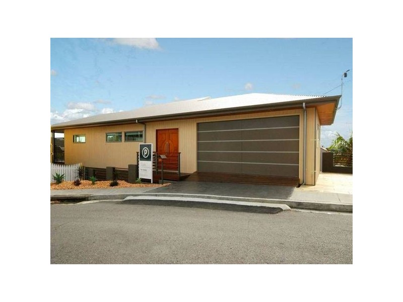 2 Harriet Street, Red Hill QLD 4059