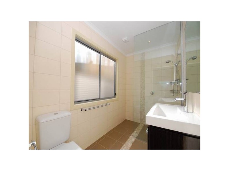 2 Harriet Street, Red Hill QLD 4059