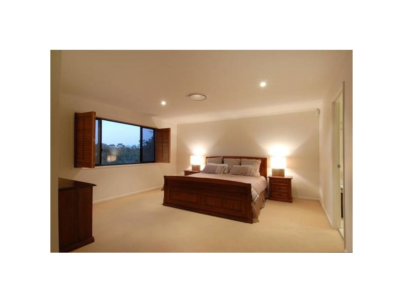30 Carroll Street, Bardon QLD 4065