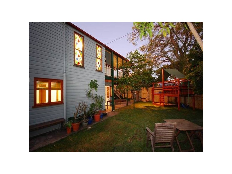 4 Dacre Street, Toowong QLD 4066