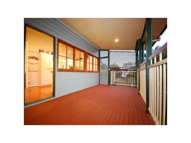 4 Dacre Street, Toowong QLD 4066