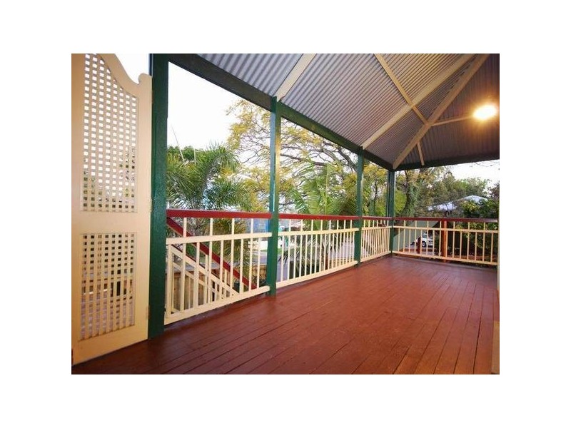 4 Dacre Street, Toowong QLD 4066