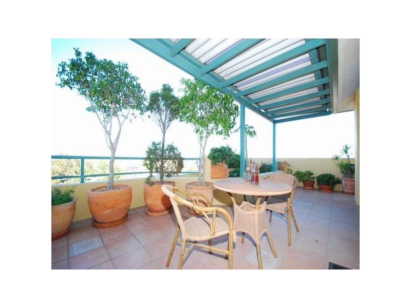 27/10 Park Avenue, East Brisbane QLD 4169