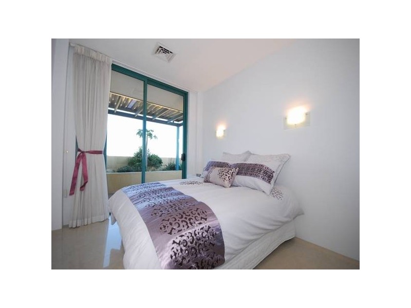 27/10 Park Avenue, East Brisbane QLD 4169