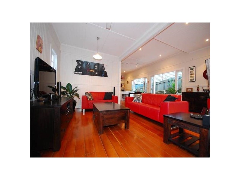 17 Warmington Street, Paddington QLD 4064