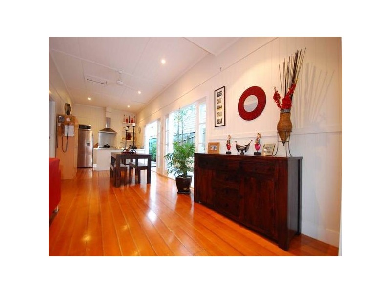 17 Warmington Street, Paddington QLD 4064