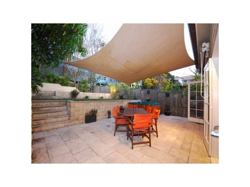 17 Warmington Street, Paddington QLD 4064