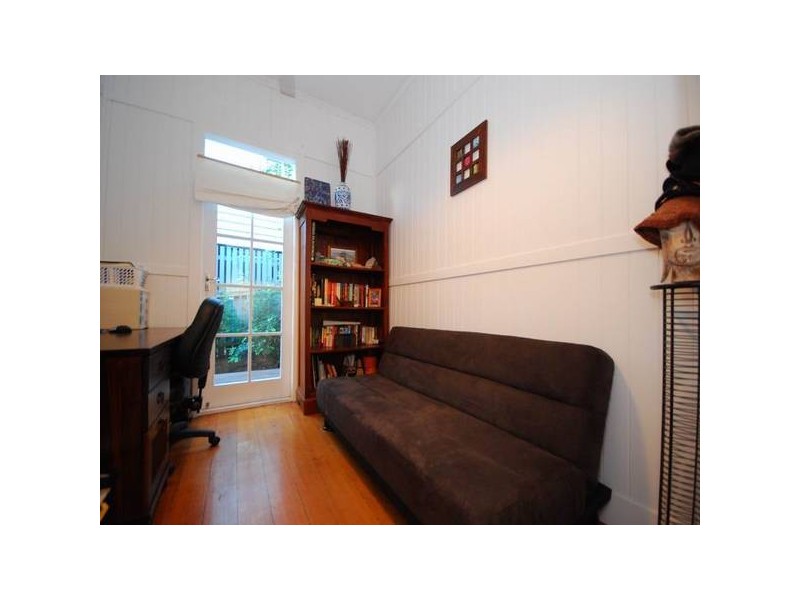 17 Warmington Street, Paddington QLD 4064