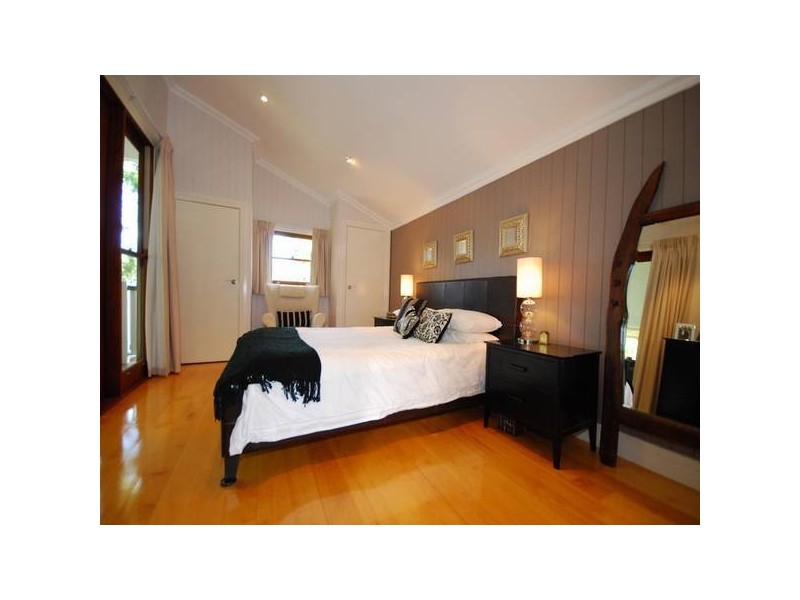 86 Haig Road, Auchenflower QLD 4066