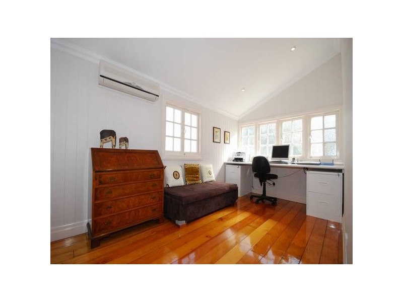 86 Haig Road, Auchenflower QLD 4066