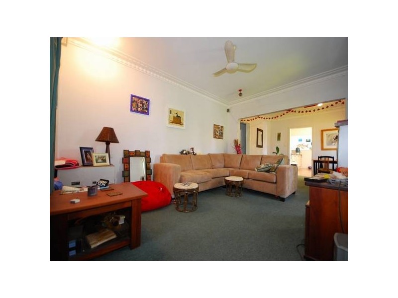 1 Keltie Street, Taringa QLD 4068