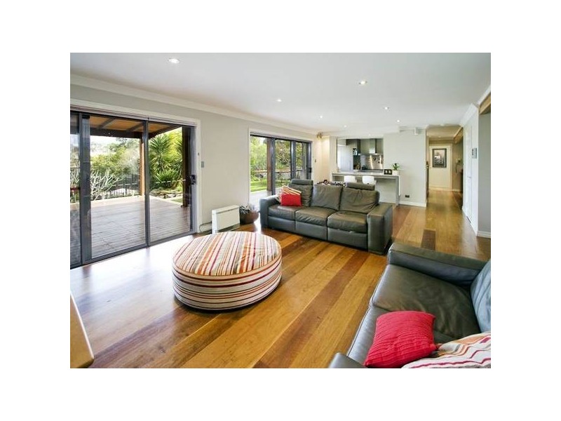 33 Meiers Road, Indooroopilly QLD 4068