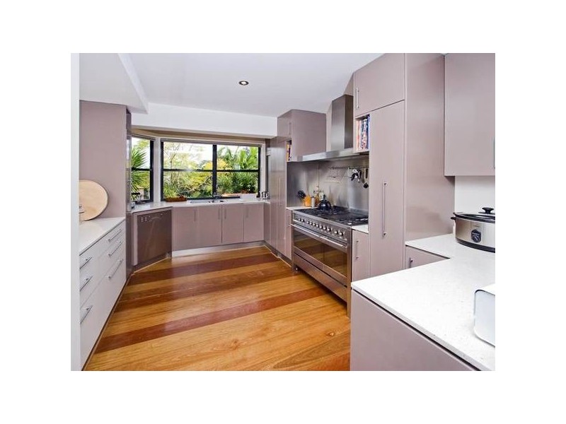 33 Meiers Road, Indooroopilly QLD 4068