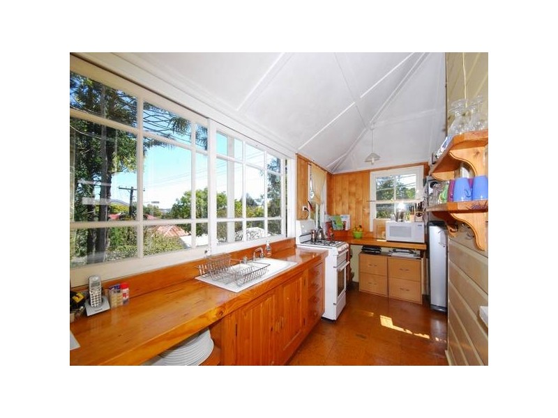 24 Thomas Street, Red Hill QLD 4059