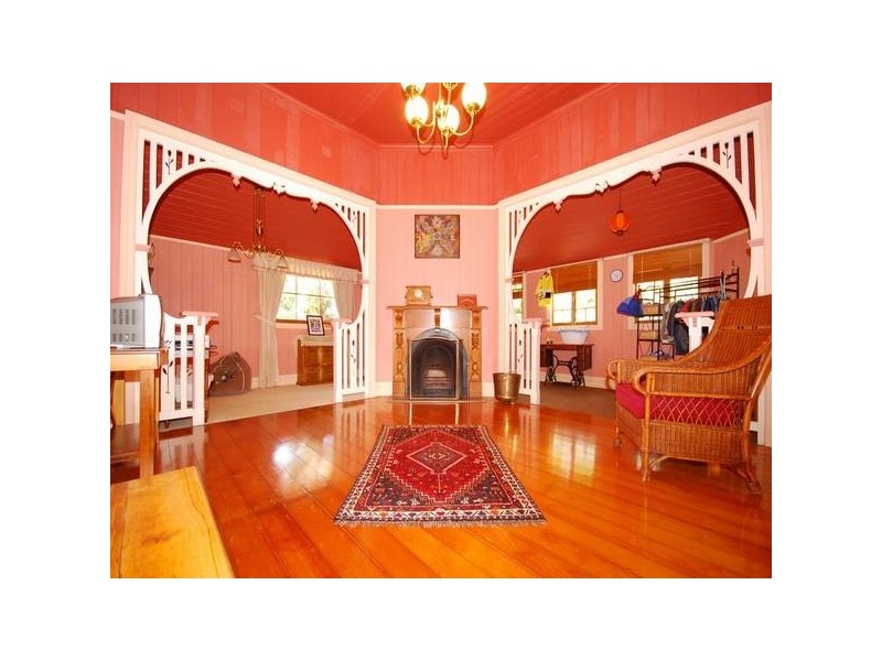 94 McLean Parade, Ashgrove QLD 4060