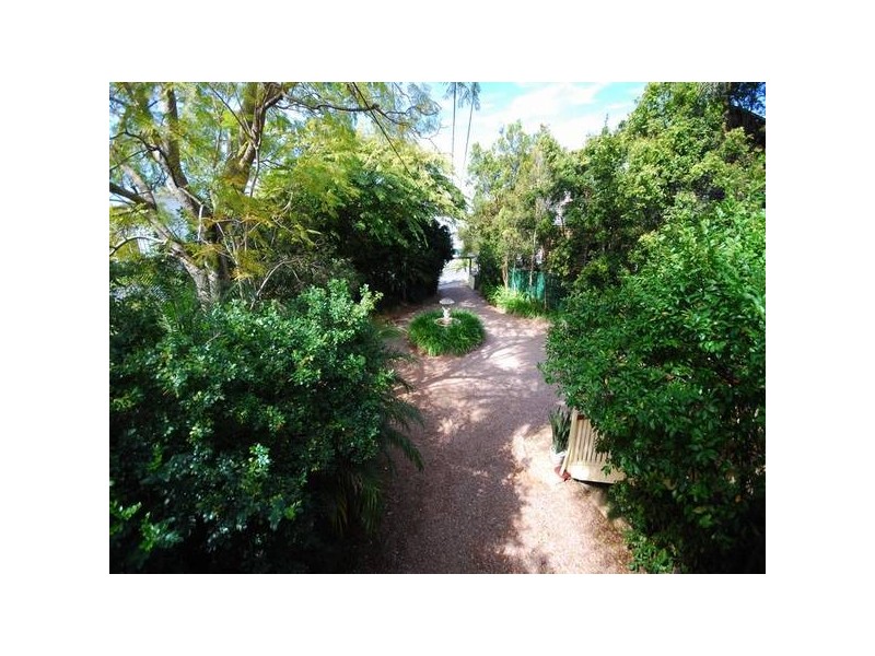 94 McLean Parade, Ashgrove QLD 4060