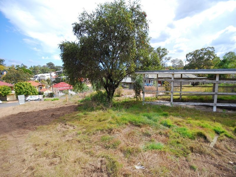 69 Gladstone Street, Indooroopilly QLD 4068