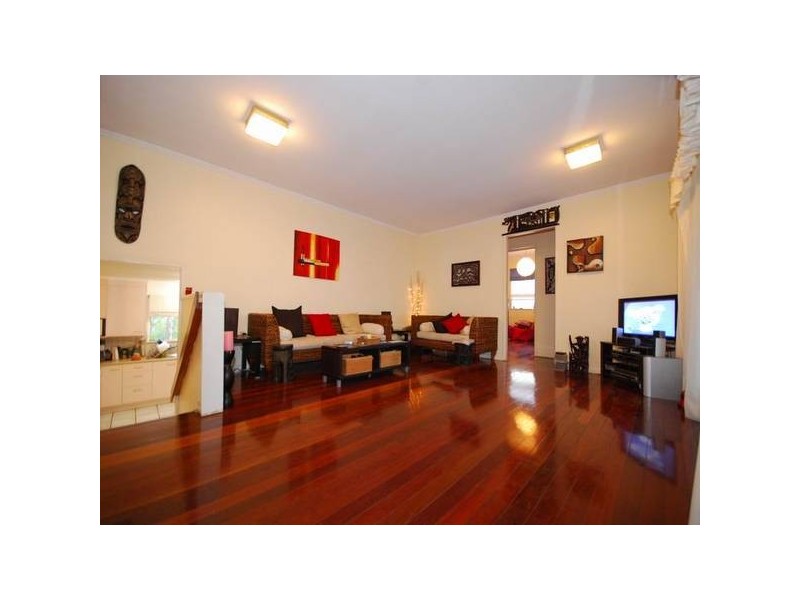 6 Fairseat Street, Bardon QLD 4065