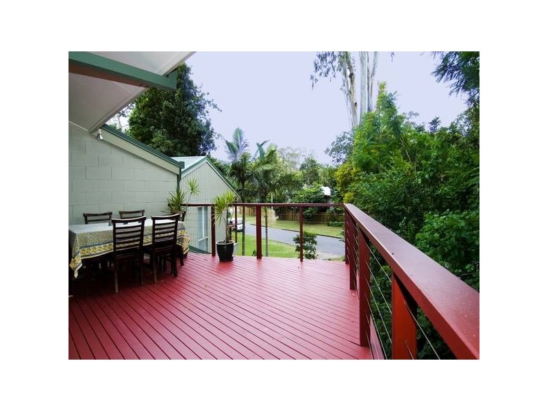 11 Gordon Road, Bardon QLD 4065