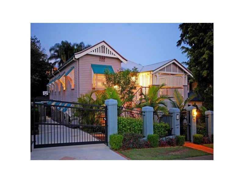 11 Aldridge Street, Auchenflower QLD 4066
