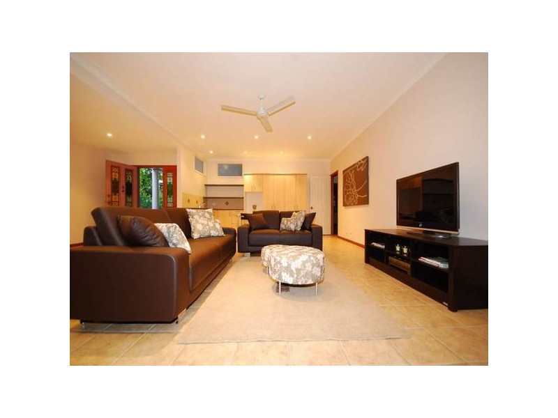 11 Aldridge Street, Auchenflower QLD 4066