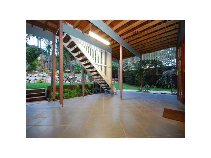 11 Aldridge Street, Auchenflower QLD 4066