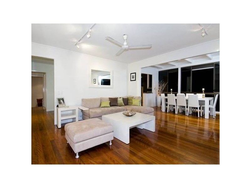 21 Chiswick Road, Bardon QLD 4065