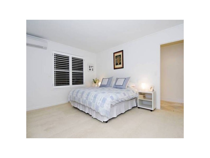 21 Chiswick Road, Bardon QLD 4065