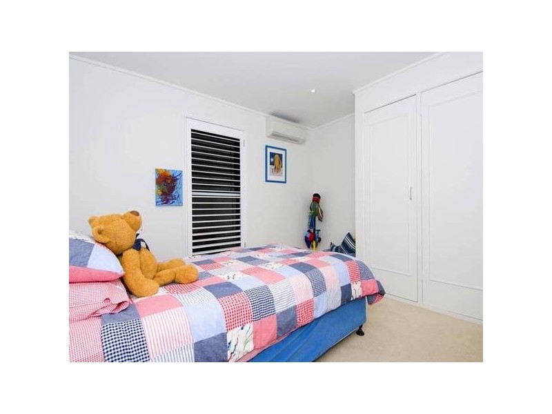 21 Chiswick Road, Bardon QLD 4065