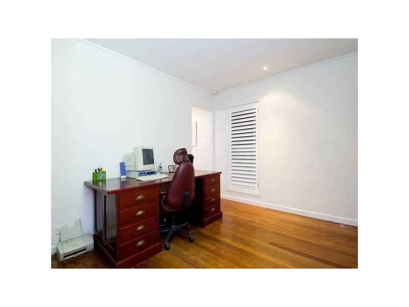 21 Chiswick Road, Bardon QLD 4065