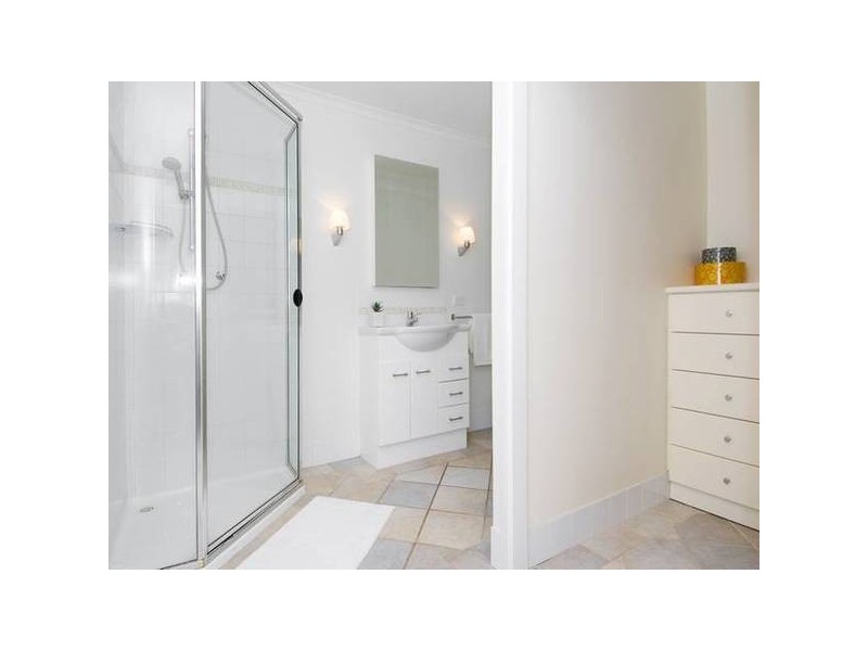 21 Chiswick Road, Bardon QLD 4065