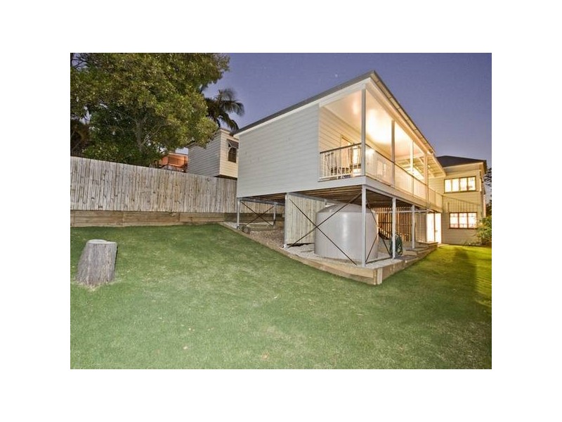 36 Mornington Street, Red Hill QLD 4059