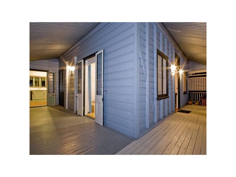 36 Mornington Street, Red Hill QLD 4059