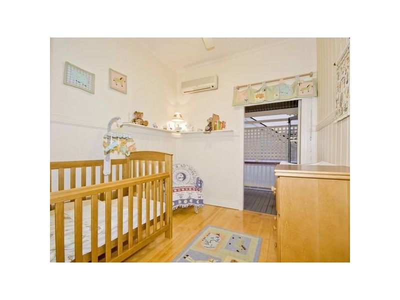 36 Mornington Street, Red Hill QLD 4059