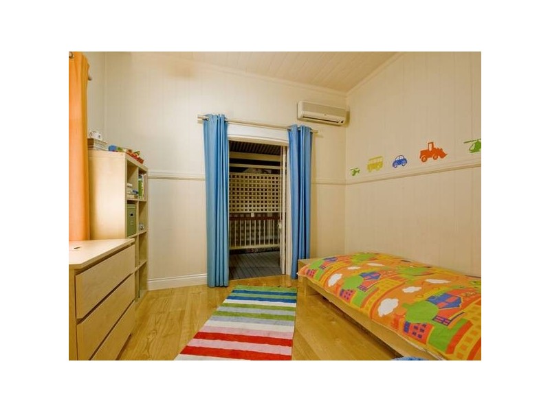 36 Mornington Street, Red Hill QLD 4059