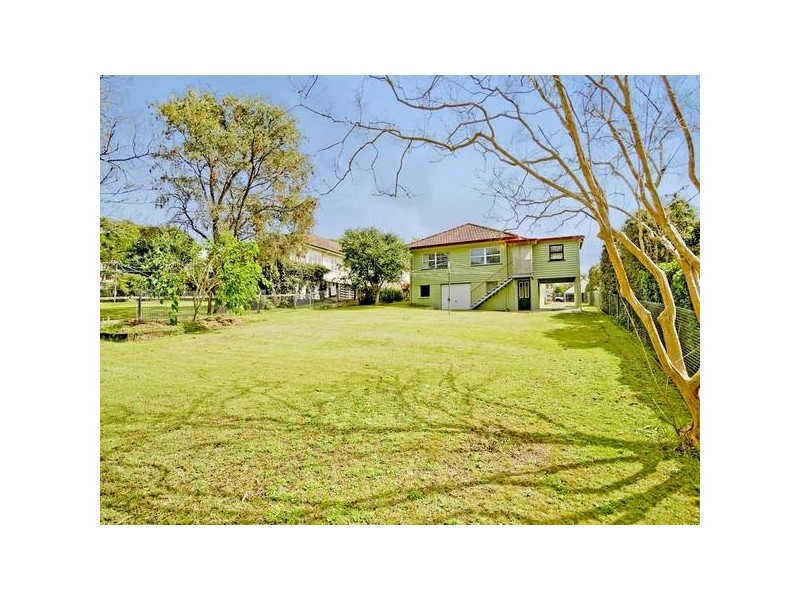 23 Yoku Road, Ashgrove QLD 4060