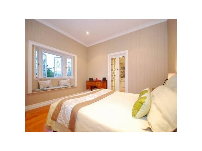 50 Leslie Street, Bardon QLD 4065