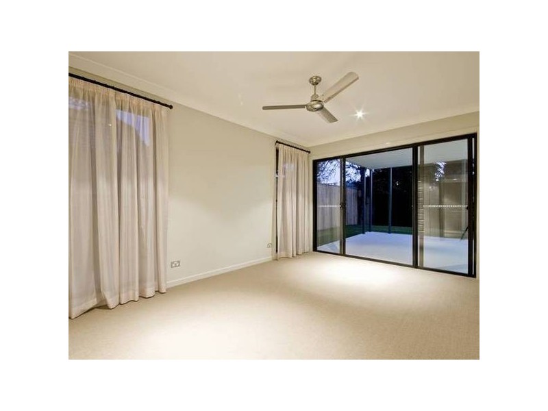 12 Penrose Street, Auchenflower QLD 4066